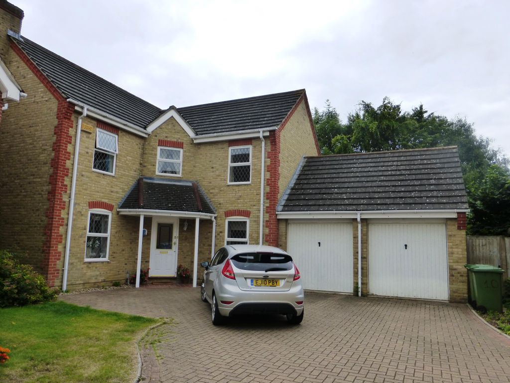 4 bed property to rent in Alamein Close, Broxbourne EN10 Zoopla