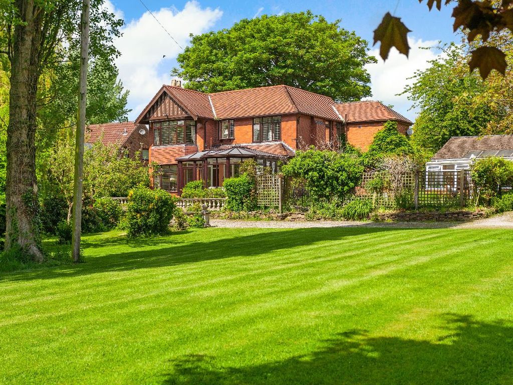 3 bed detached house for sale in Marsh Whin, Royd Moor Lane, Hemsworth