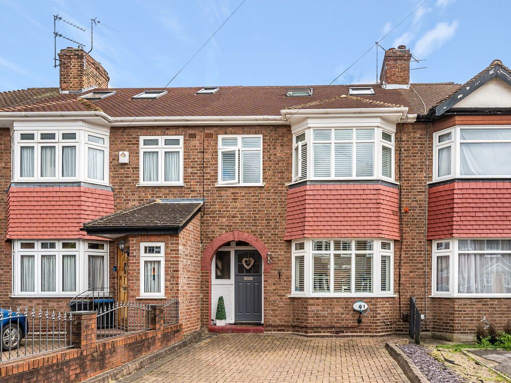 5 bed terraced house for sale in Weardale Gardens, Enfield EN2, £