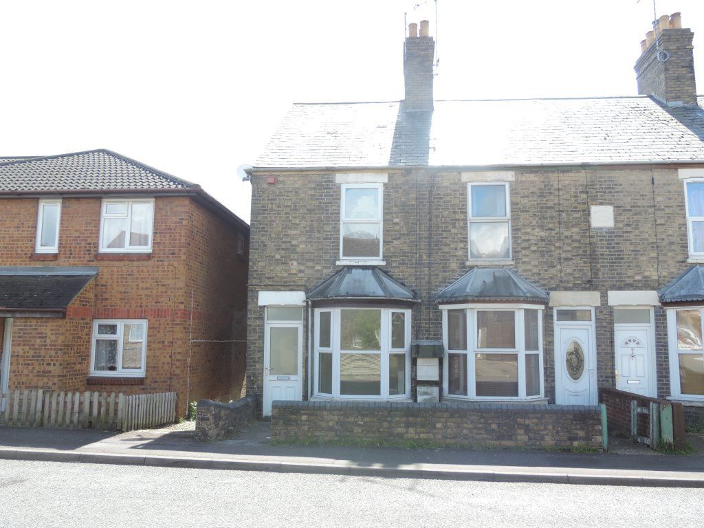 3 bed terraced house to rent in High Street, Fletton, Peterborough PE2