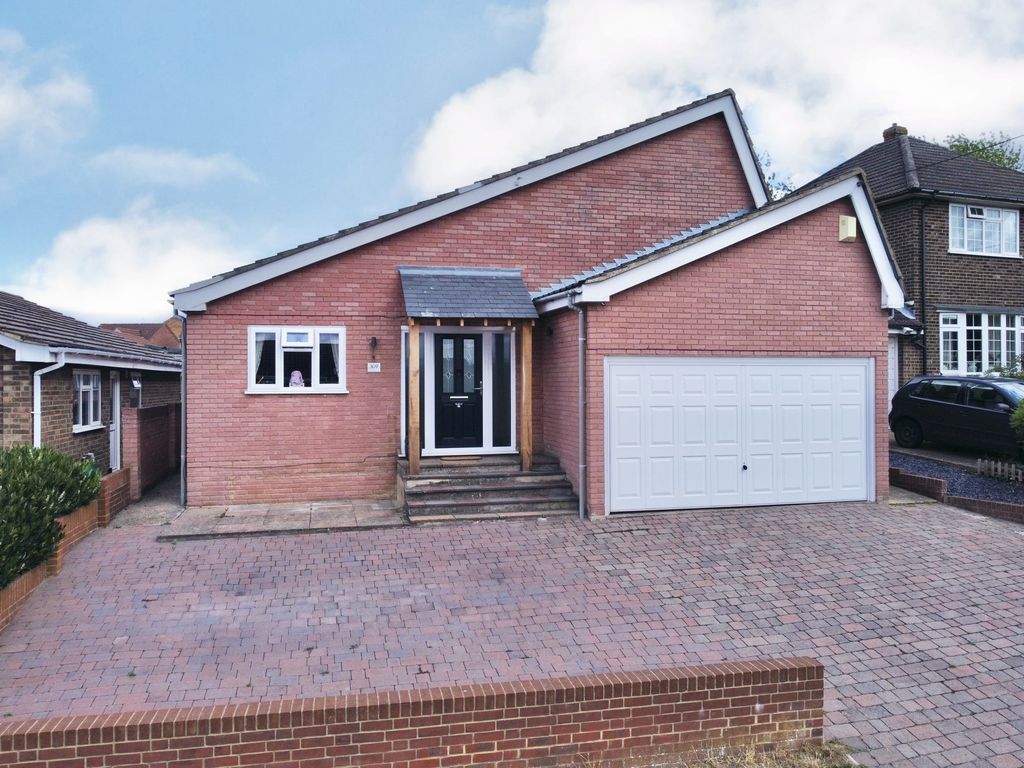 4 bed bungalow for sale in Lords Wood Lane, Chatham ME5 Zoopla