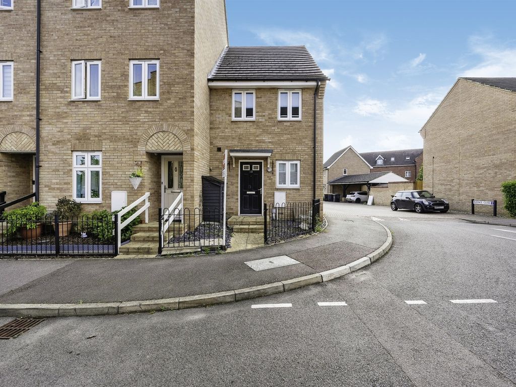 2 bed semidetached house for sale in Rochester Way, Shortstown