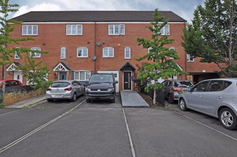 3 bed terraced house for sale in Seabreeze Drive, Newport NP19 Zoopla