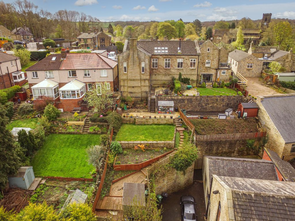 4 bed semidetached house for sale in School Hill, Kirkburton