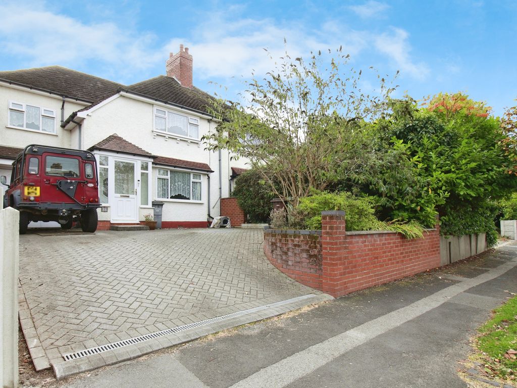 3 bed semidetached house for sale in Old Lode Lane, Solihull B92, £