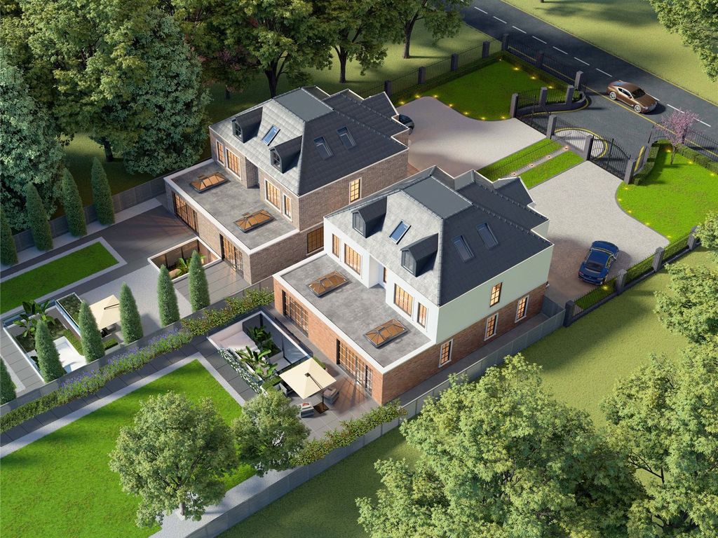 New home, 5 bed detached house for sale in Chorleywood Road