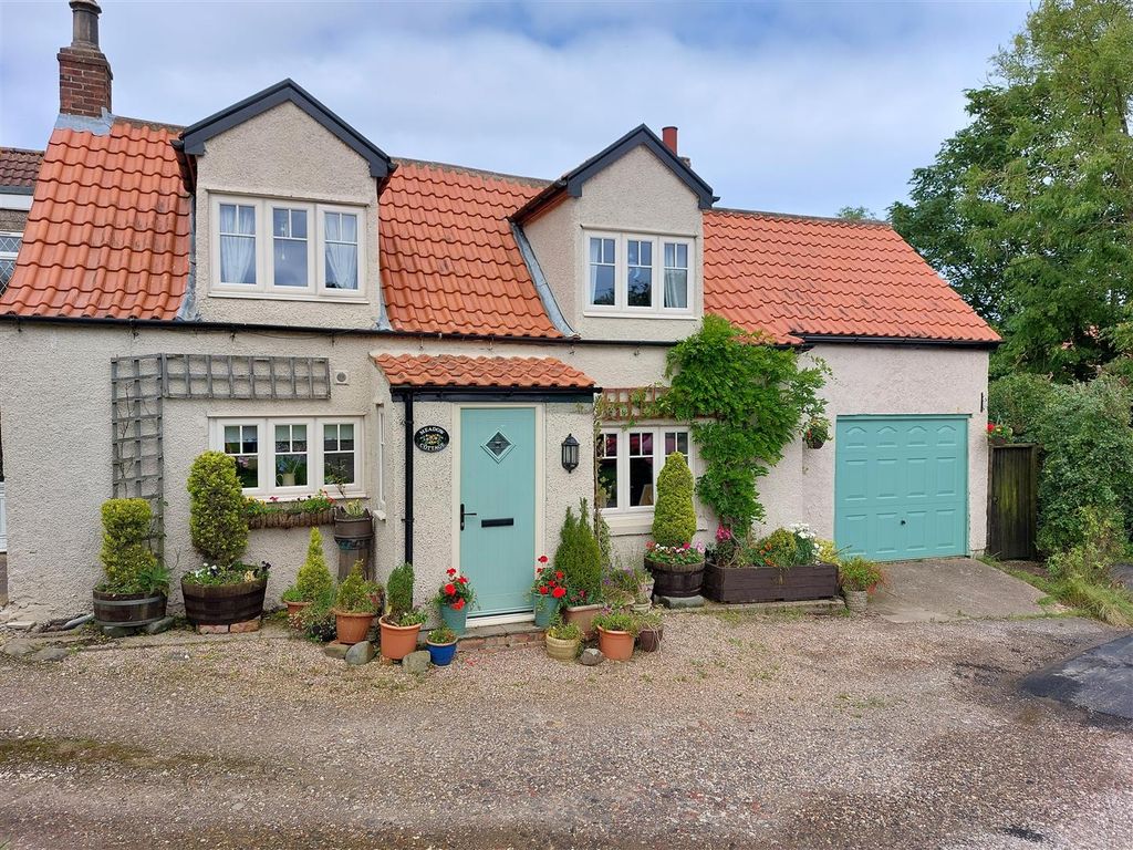 4 bed semidetached house for sale in Cowton Lane, Reighton, Filey YO14