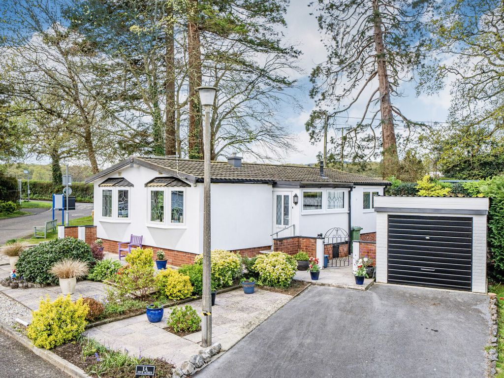 2 bed mobile/park home for sale in Five Acres, New Park, Bovey Tracey, Newton Abbot TQ13, £