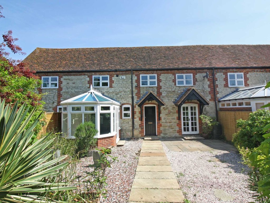 2 bed terraced house to rent in Plough Cottage, Drayton St. Leonard