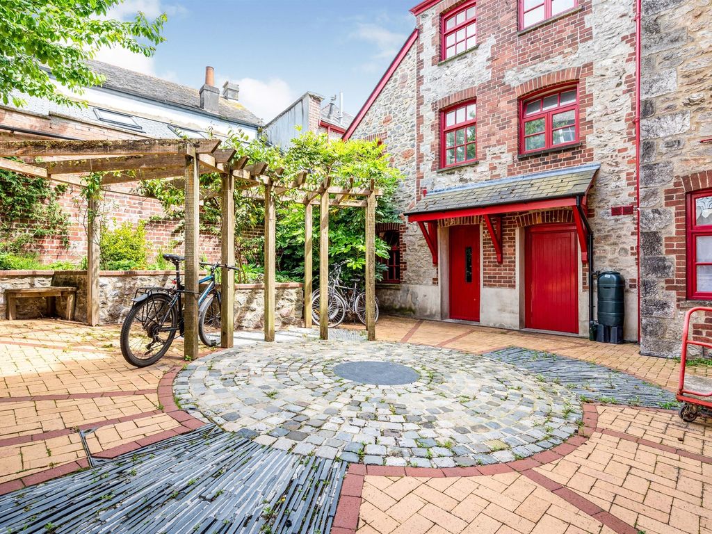 Looe Street, Plymouth PL4  