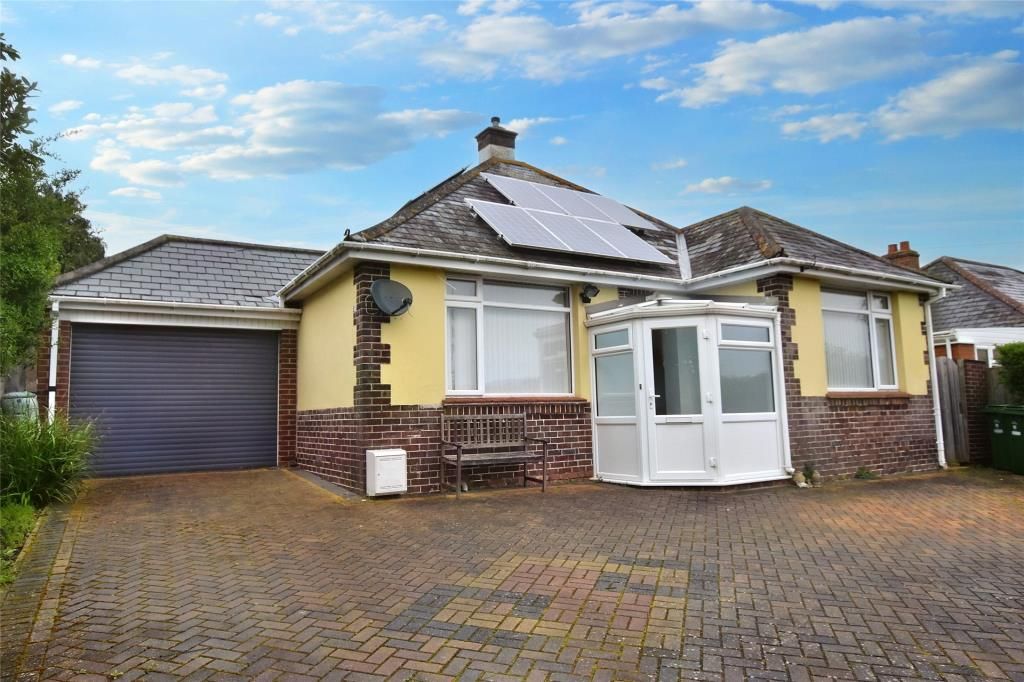 3 bed detached bungalow for sale in St. Johns Road, Exmouth, Devon EX8