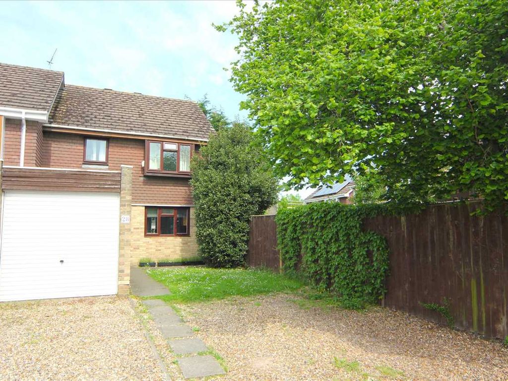 4 bed property to rent in Tithe Barn Drive, Bray, Maidenhead SL6 Zoopla