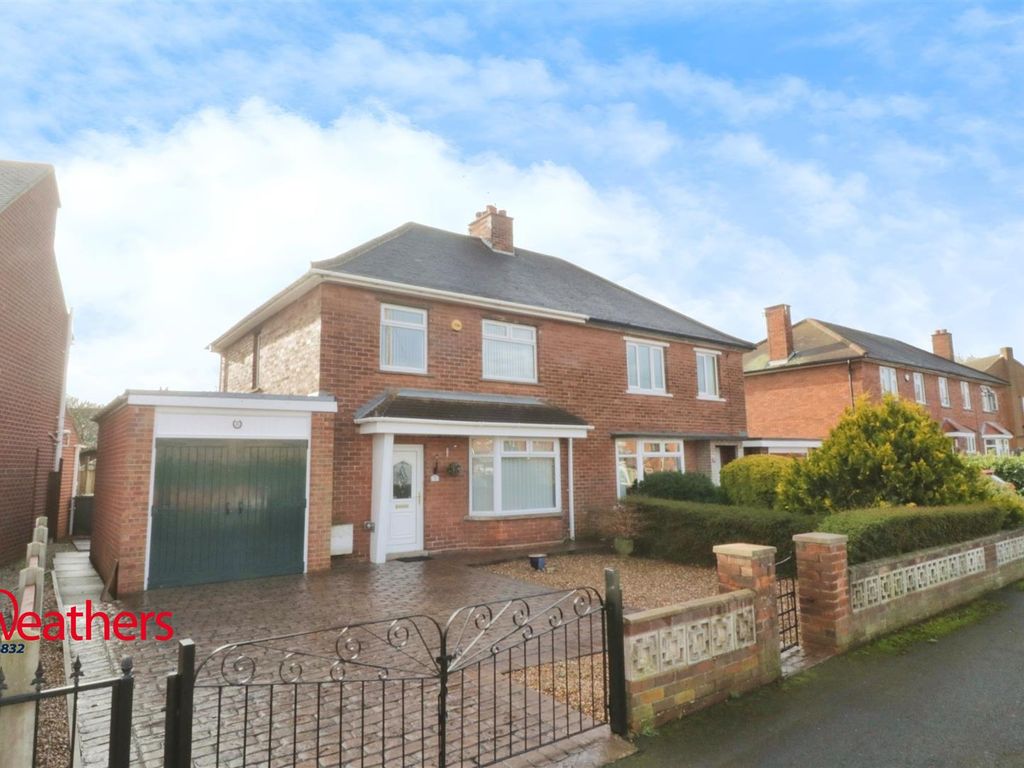 3 bed semidetached house for sale in Cromwell Drive, Doncaster DN5, £