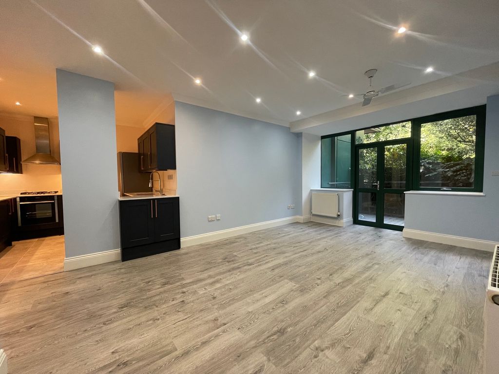 2 bed flat for sale in Greystoke House, 150 Brunswick Road, Ealing