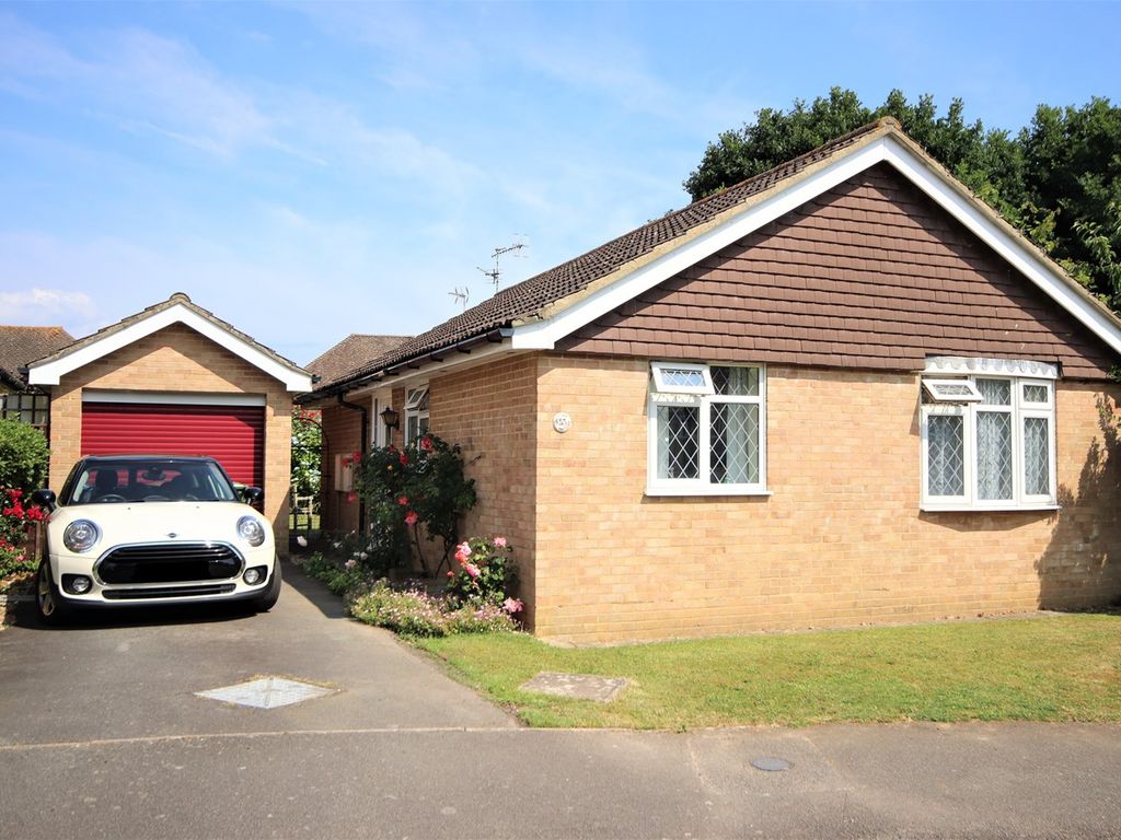 2 bed detached bungalow for sale in Spring Lane, Little Common, Bexhill