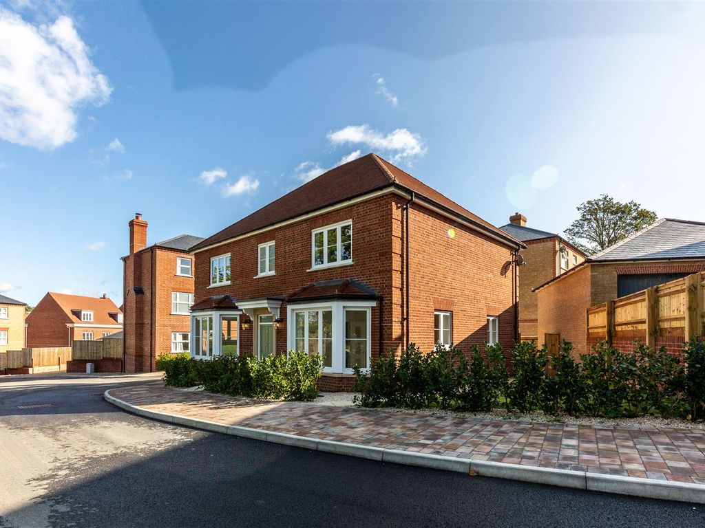4 bed property for sale in Repton, Trent Park, Enfield EN4, £1,899,000
