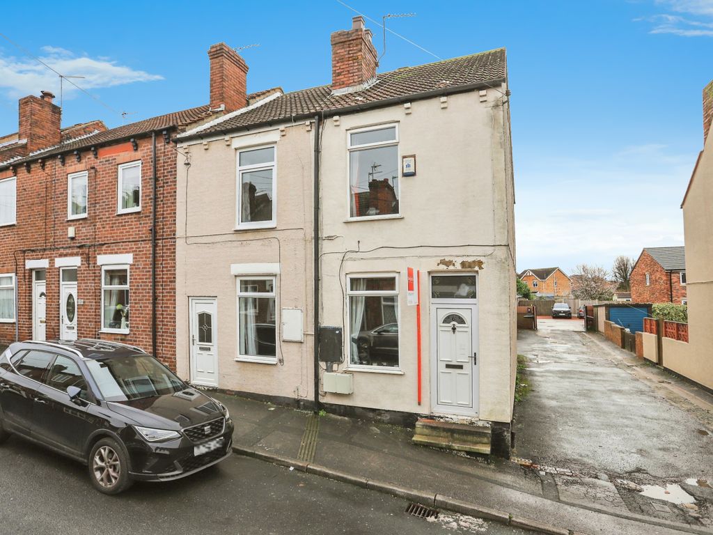 2 bed end terrace house for sale in Dixon Street, Featherstone