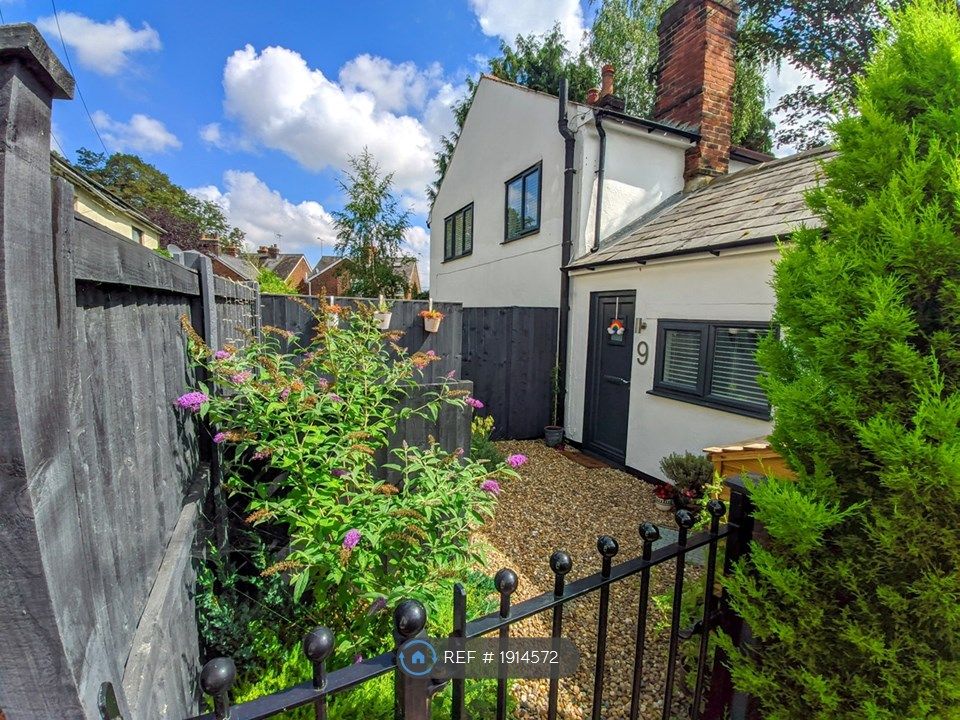 2 bed semidetached house to rent in Brook Place, Halstead CO9, £1,200 pcm Zoopla