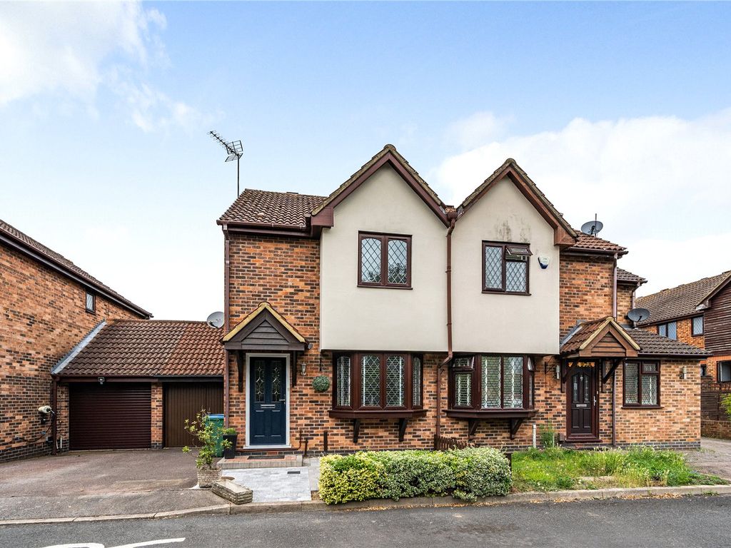 2 bed detached house for sale in Aspen Park Drive, Watford