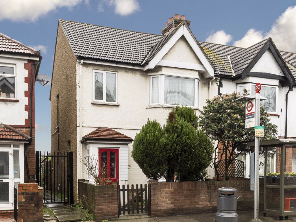 3 bed semidetached house for sale in Drayton Bridge Road, London W7