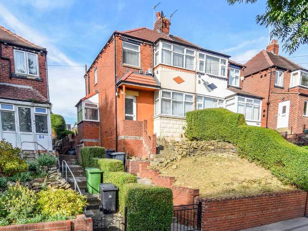 3 bed semidetached house for sale in Ring Road, Beeston, Leeds LS11