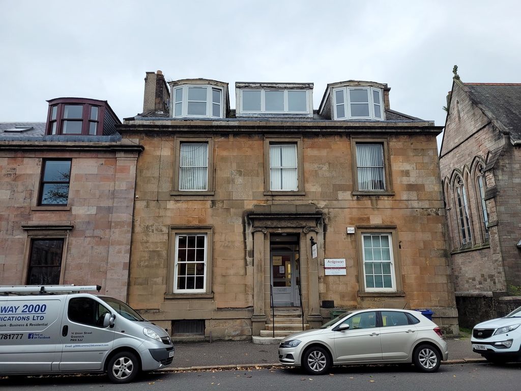 Union Street, Attic Flat, Greenock PA16  