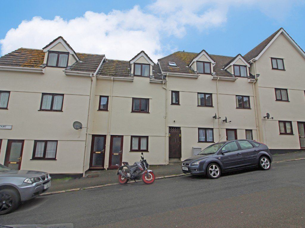 2 bed flat to rent in Princes Court, Princes Road, Torquay TQ1, £850