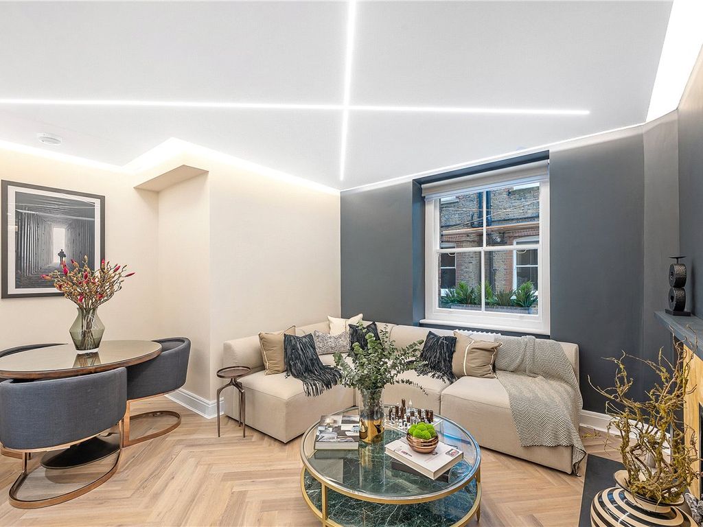 2 bed flat for sale in Drayton Court, Drayton Gardens, London SW10, £