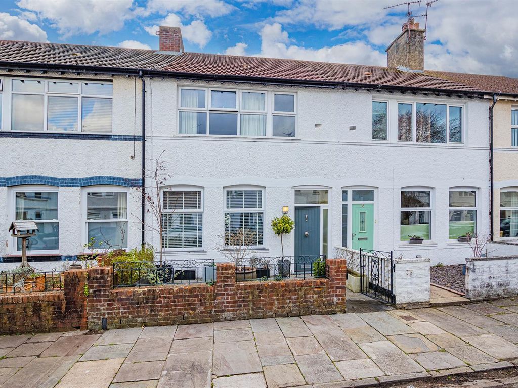 3 bed property for sale in Victoria Avenue, Victoria Park, Cardiff CF5