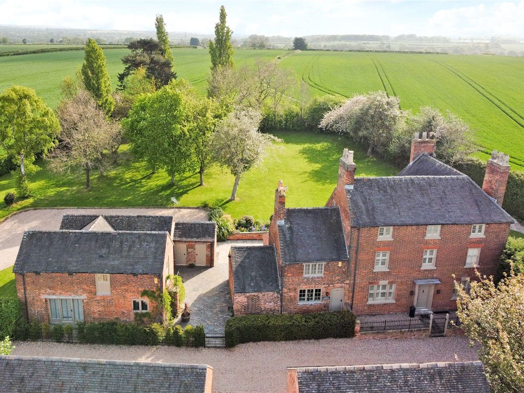 6 bed detached house for sale in Mount Pleasant Road, Repton, Derby