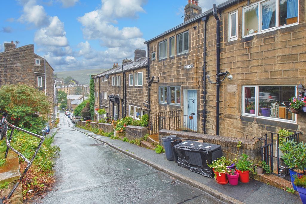 1 bed flat for sale in Lees Road, Hebden Bridge HX7, £115,000 Zoopla