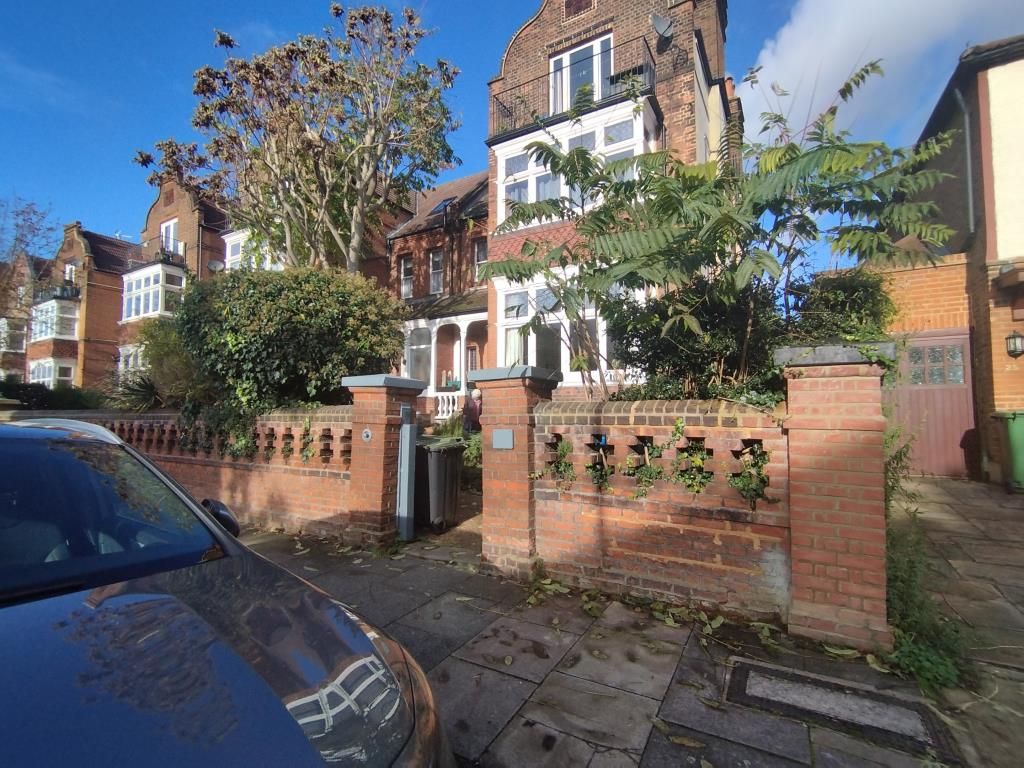 1 bed flat to rent in Surbiton, Surrey KT6, £1,500 pcm Zoopla