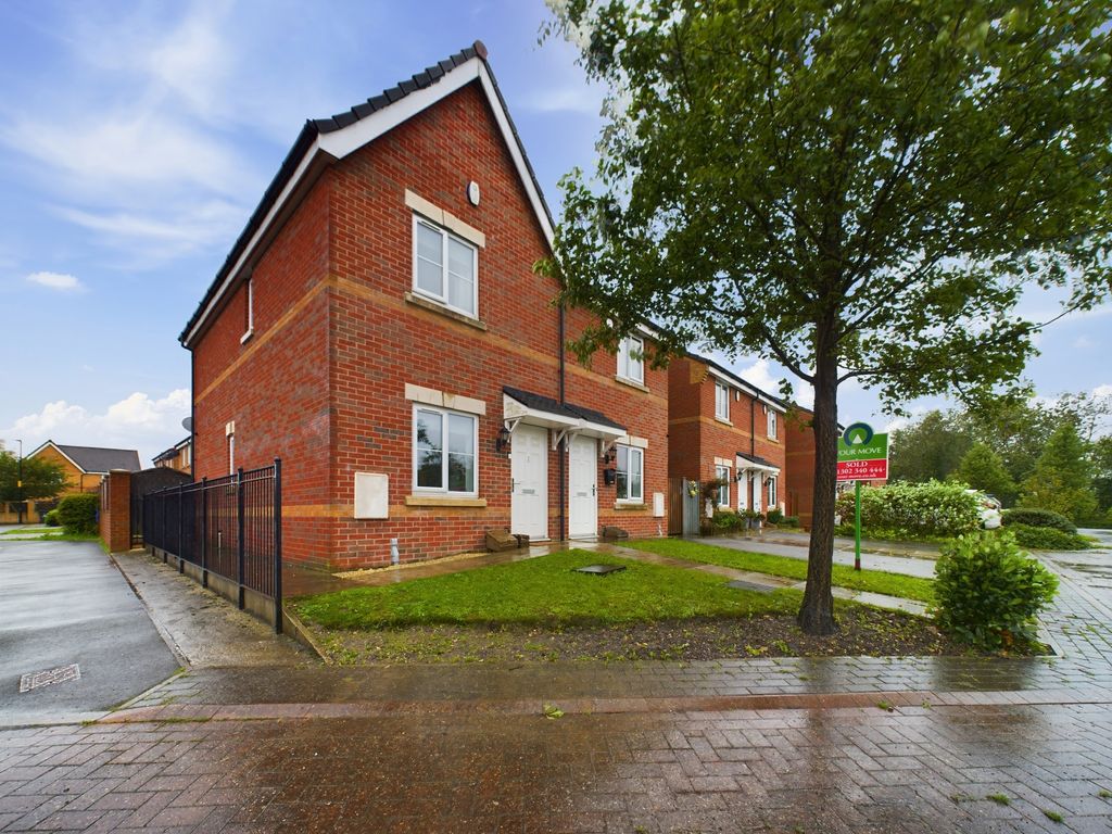 2 bed semidetached house for sale in Northfield Avenue, Bentley