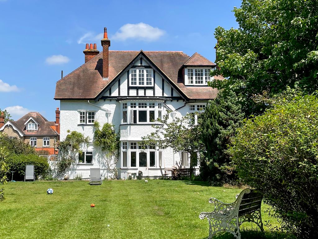 7 bed detached house for sale in Southborough Road, Surbiton KT6, £