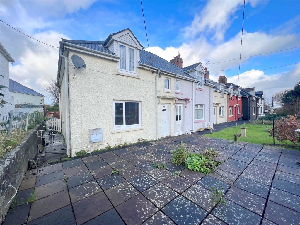 3 bed end terrace house for sale in Portfield, Haverfordwest