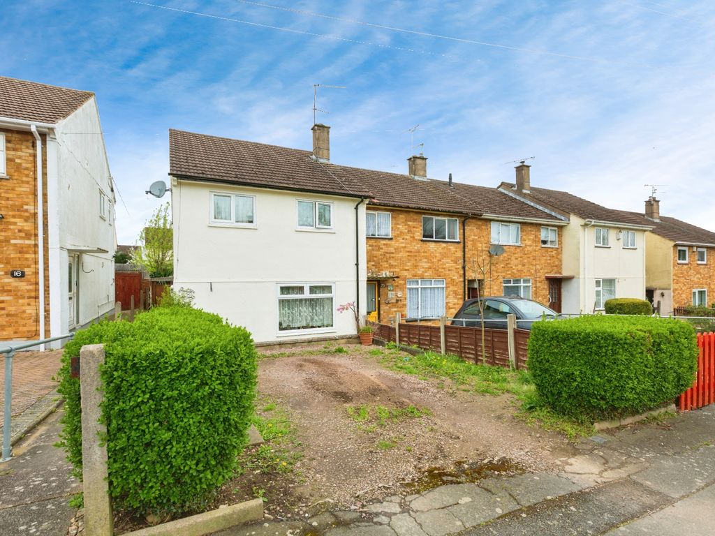 3 bed end terrace house for sale in Drumcliff Road, Leicester LE5, £