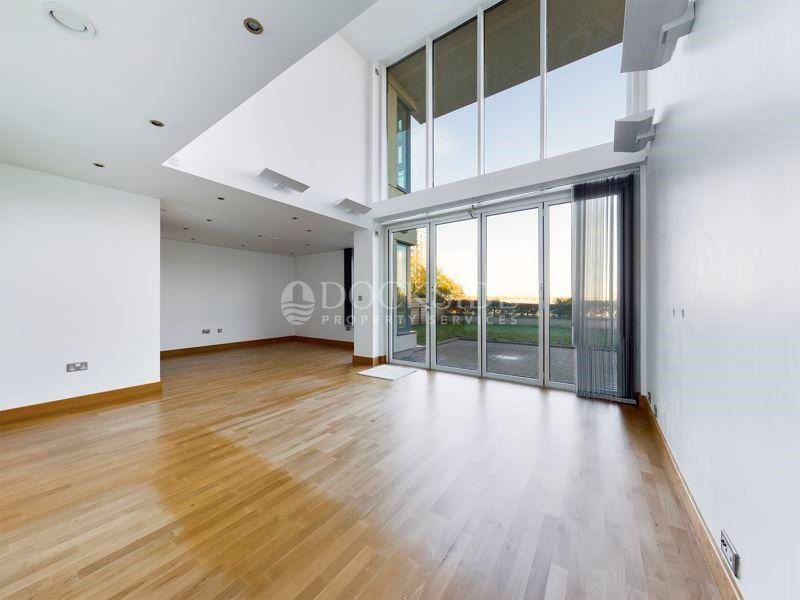 5 bed flat for sale in Pier Road, Gillingham ME7 Zoopla