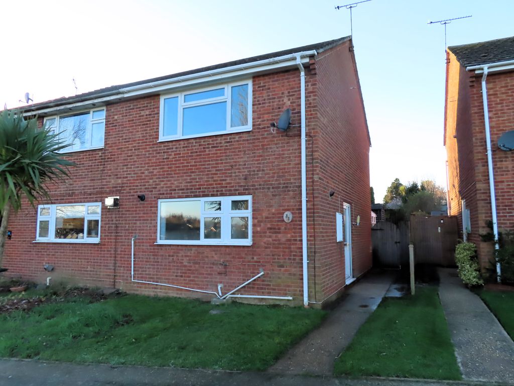3 bed semidetached house to rent in Primrose Way, Needham Market