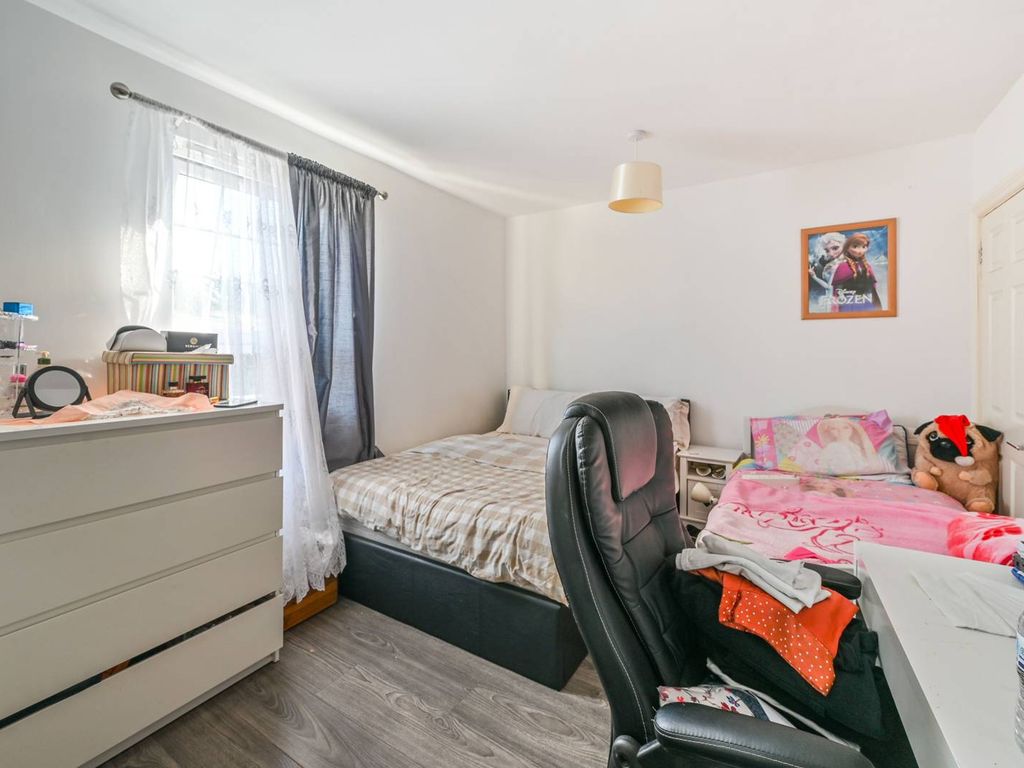 Wellington Road, Forest Gate, London E7  