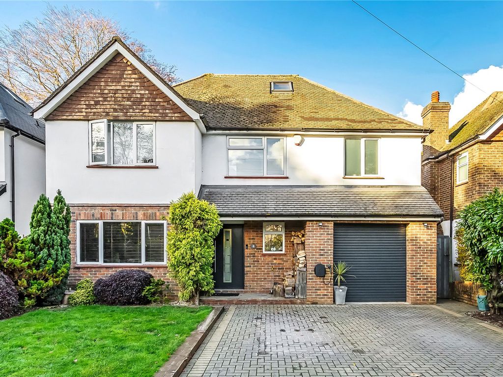 5 bed detached house for sale in Linkfield Gardens, Hatchlands Road