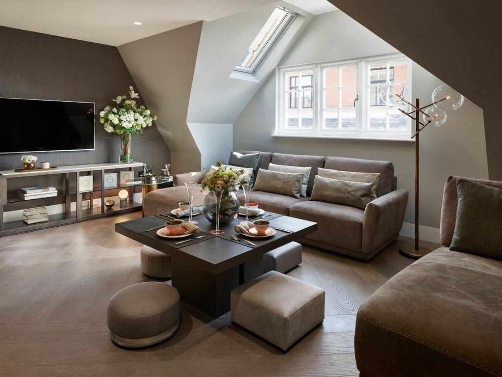 1 bed flat for sale in Bateman Street, London, Greater London W1D Zoopla