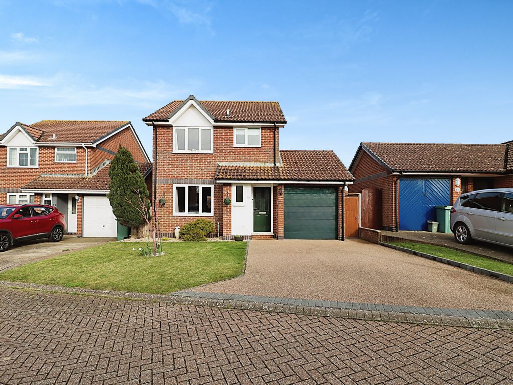 3 bed detached house for sale in Fleet Way, Shalfleet PO30 Zoopla
