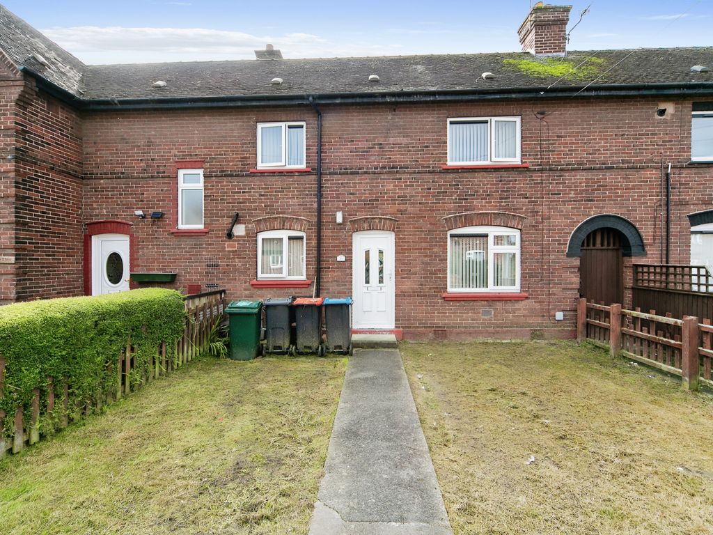 2 bed terraced house for sale in Willow Road, Chester CH4, £140,000