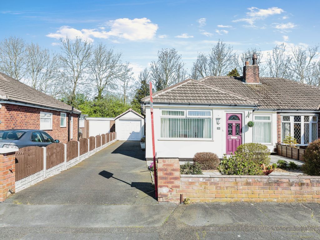 2 Bed Bungalow For Sale In Polperro Drive, Freckleton, Preston ...