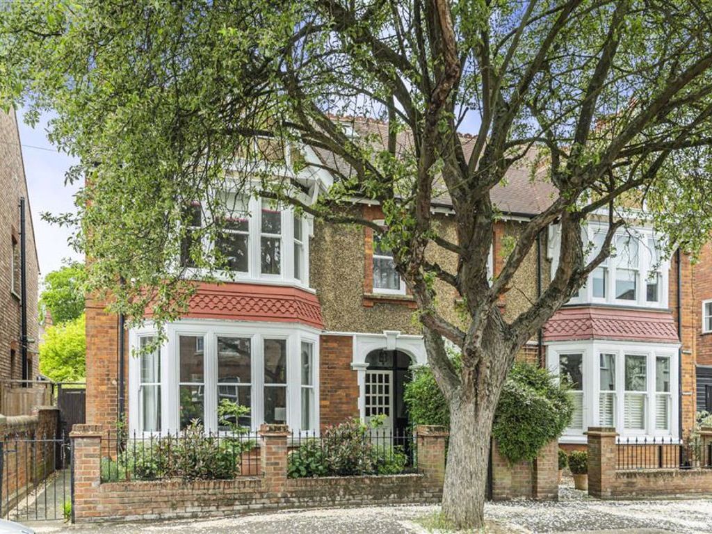 4 bed semidetached house for sale in Tennyson Road, Bedford MK40 Zoopla