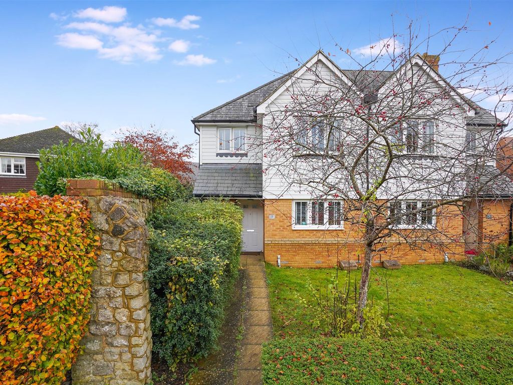 3 bed semidetached house for sale in Leonard Gould Way, Loose