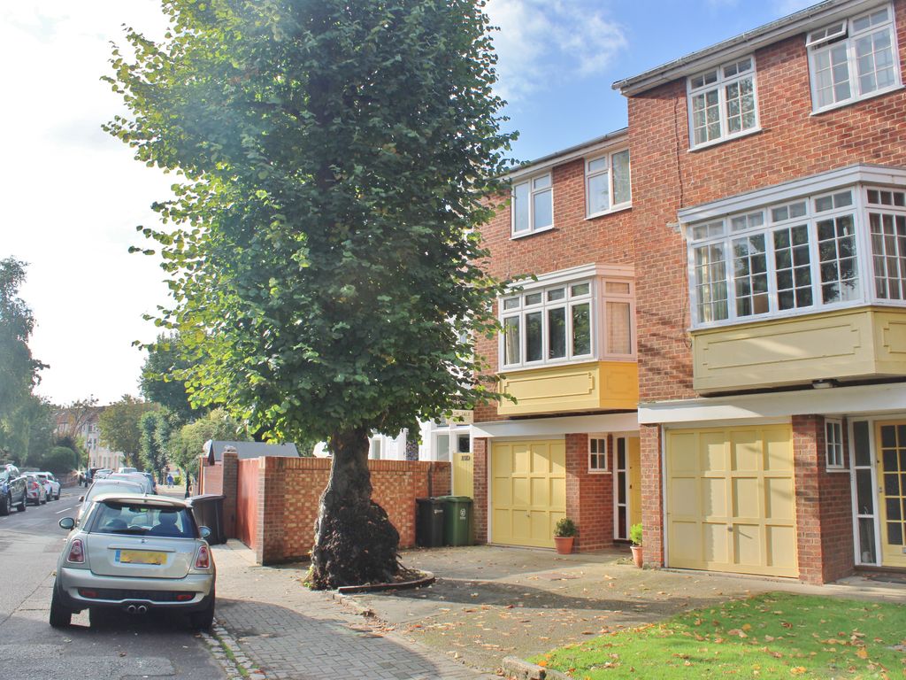 4 bed town house for sale in Nelson Road, Southsea PO5 Zoopla