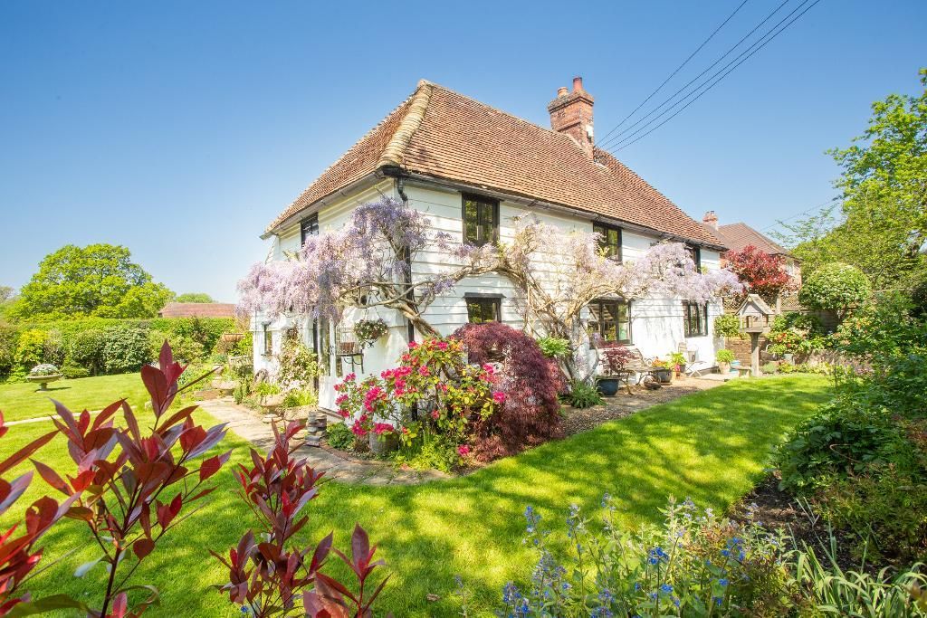 4 bed detached house for sale in Rosers Cross Lane, Rosers Cross, Waldron, East Sussex TN21, £