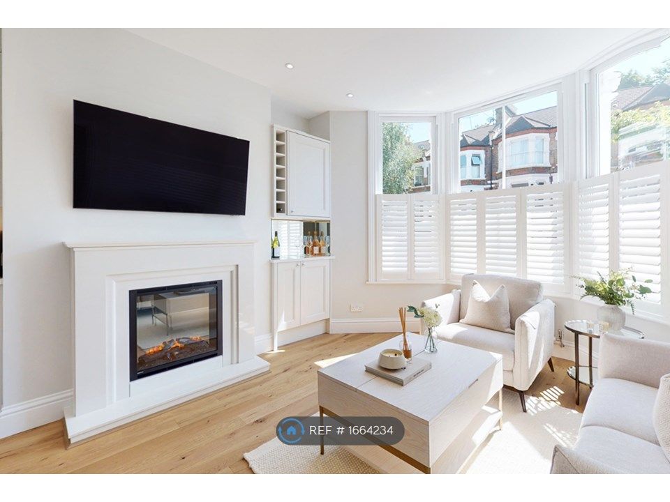 2 bed flat to rent in New Cross, London SE14 Zoopla