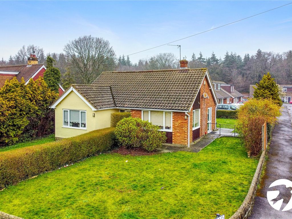 3 bed bungalow for sale in Southfields Road, West Kingsdown, Sevenoaks